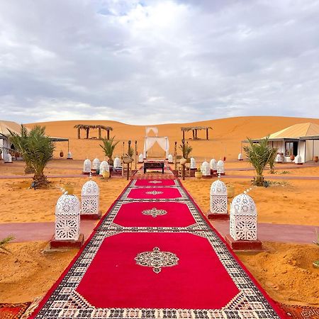 Hassan Luxury Camp 梅尔祖卡 外观 照片