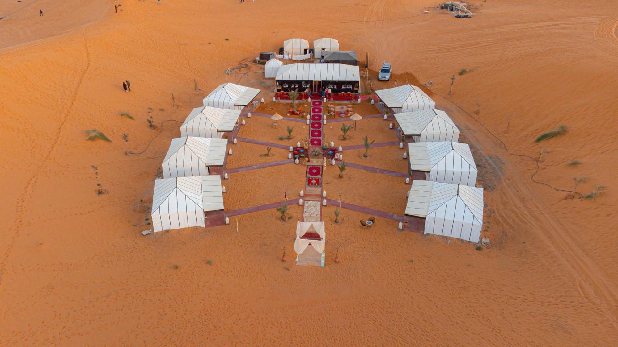 Hassan Luxury Camp 梅尔祖卡 外观 照片